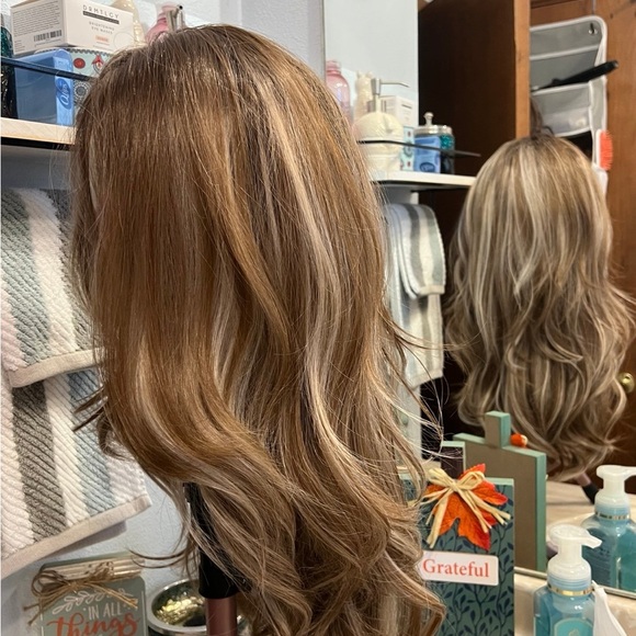 NWOT IMStyle Wig. Free Parting Lace Front - Picture 6 of 9